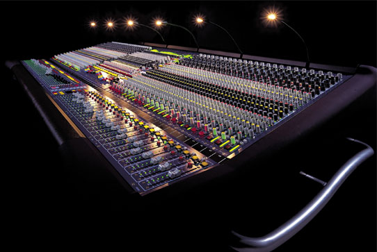 Midas Heritage 3000新產(chǎn)業(yè)標(biāo)準-主擴/監(jiān)聽雙功能調(diào)音臺