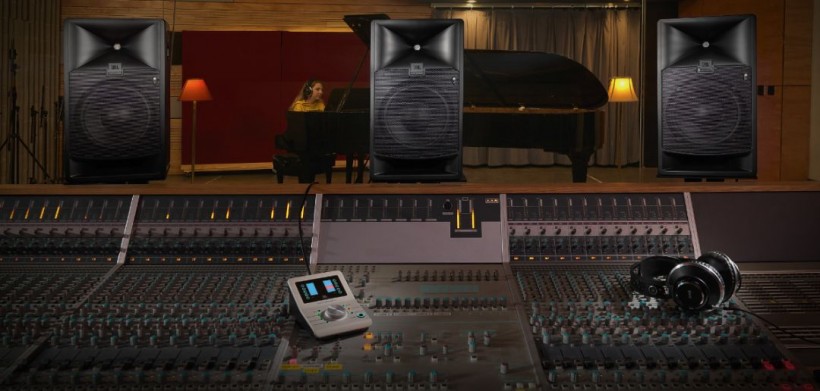 視頻：JBL 7系 列參考級監(jiān)聽音箱——聽最真的聲音，譜最動(dòng)人的曲調(diào)