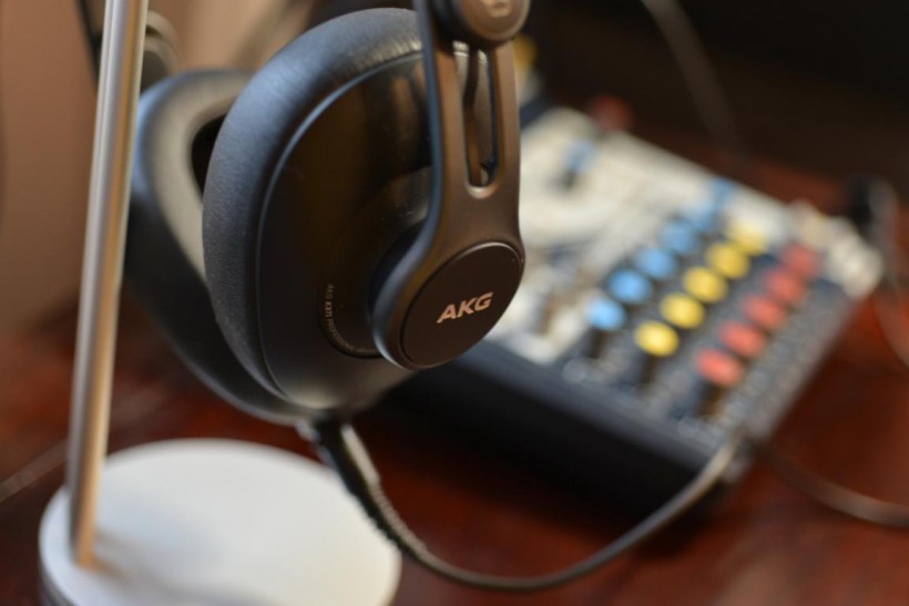 新生代的別樣情懷——AKG K371 頭戴式耳機開箱評測